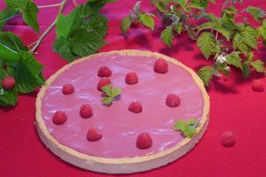 Lire la suite à propos de l’article Tarte végane aux framboises sans gluten