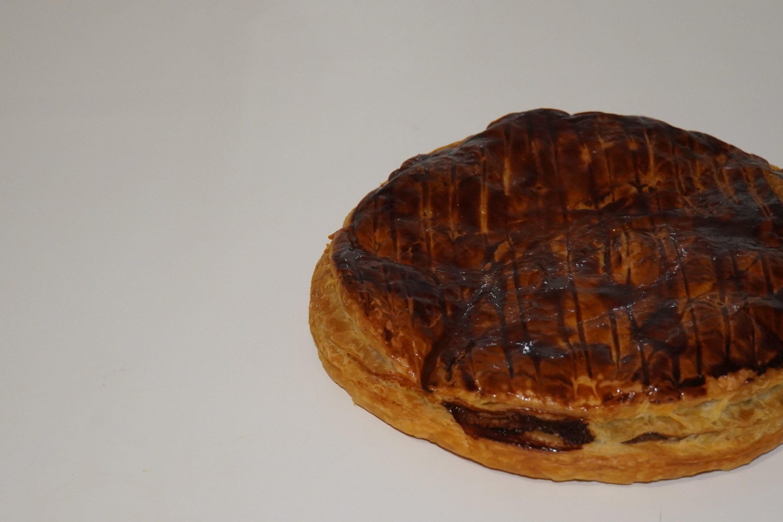 Lire la suite à propos de l’article Galette des rois crème de noisette chocolat