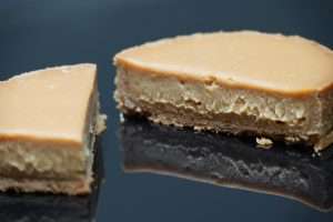 Lire la suite à propos de l’article Tartelettes au Chocolat Dulcey et Vanille Signée Chat GPT