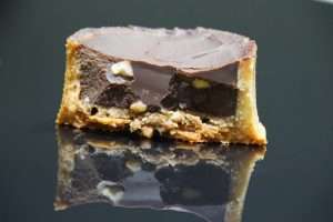 Lire la suite à propos de l’article Tartelettes Chocolat et Praliné par Chat GPT